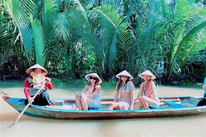 Ho Chi Minh City & Cu Chi Tunnel Full Day Small Group tour