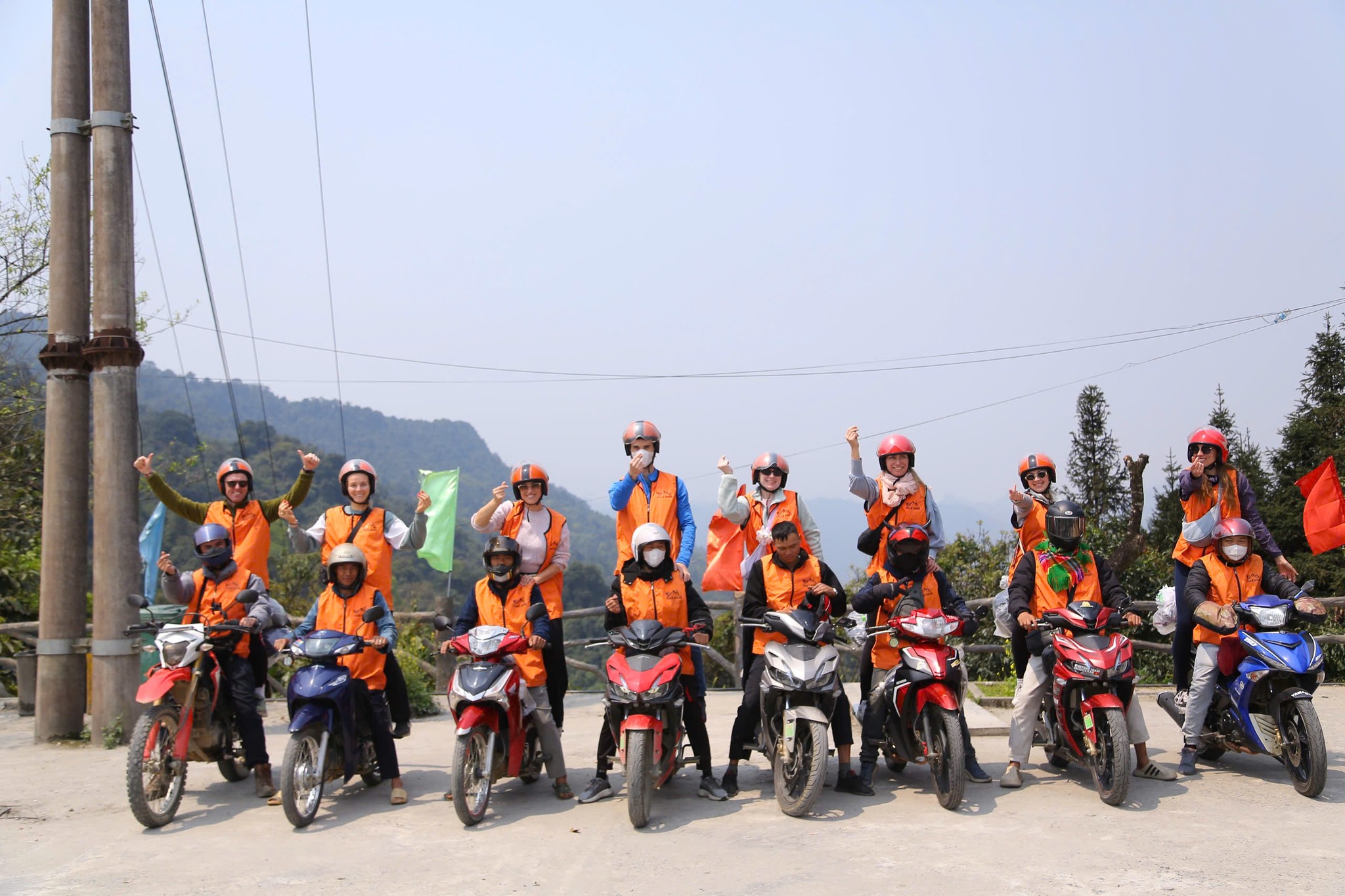 Ha Giang - Cao Bang Loop  Motorbike Tour ( 6 Days 5 Nights ) 
